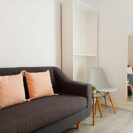 - Plaza Vila Madrid Hostel *