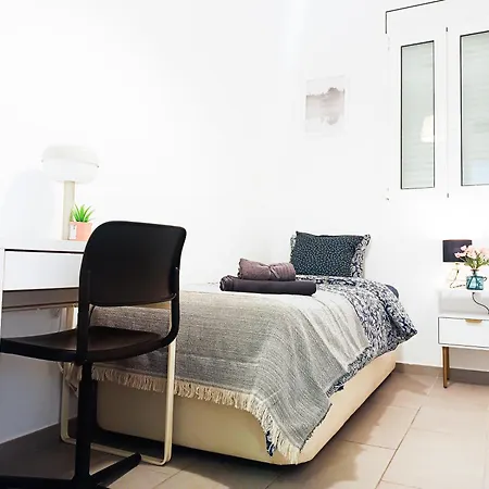 Hostel - Plaza Vila Madrid *