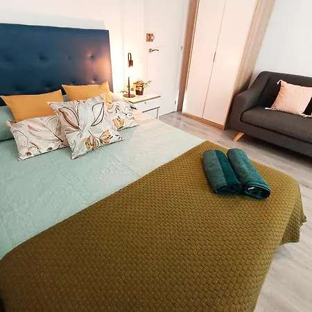 - Plaza Vila Madrid Hostel Barcelona